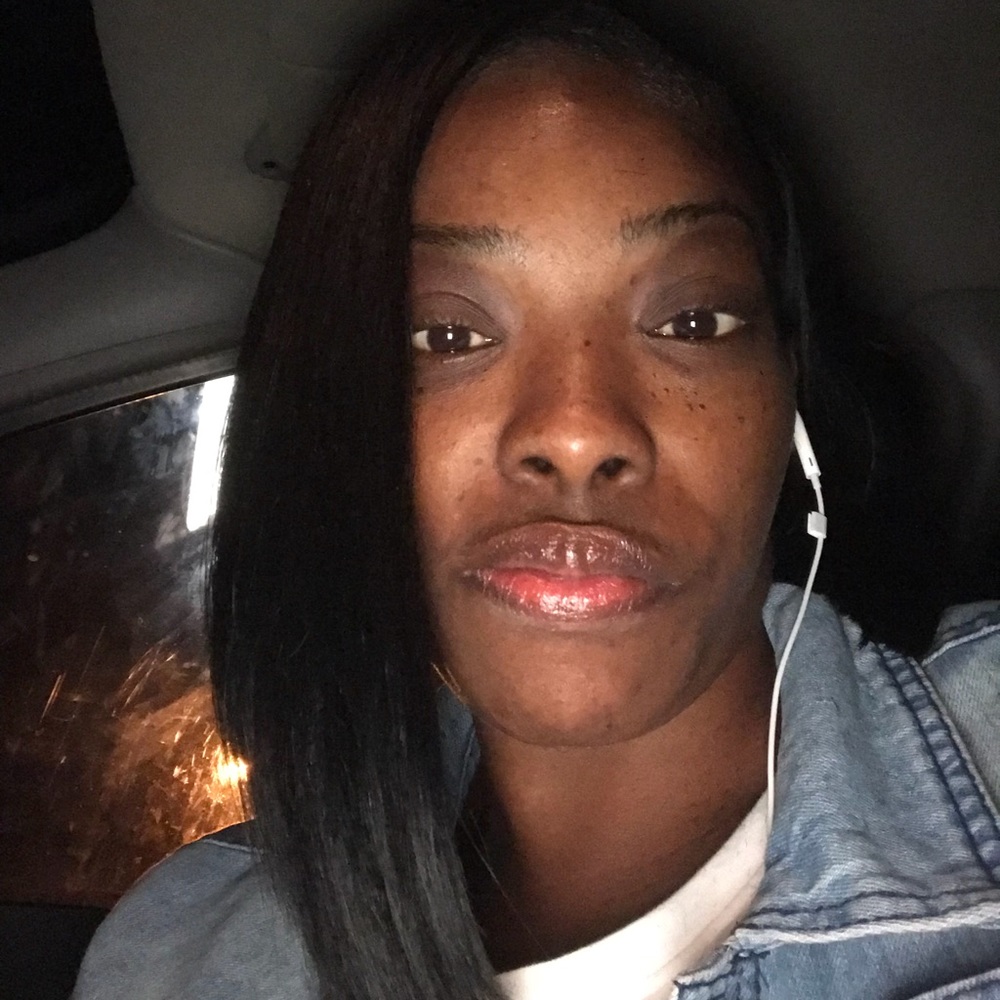 Meet your Posher, Kendra